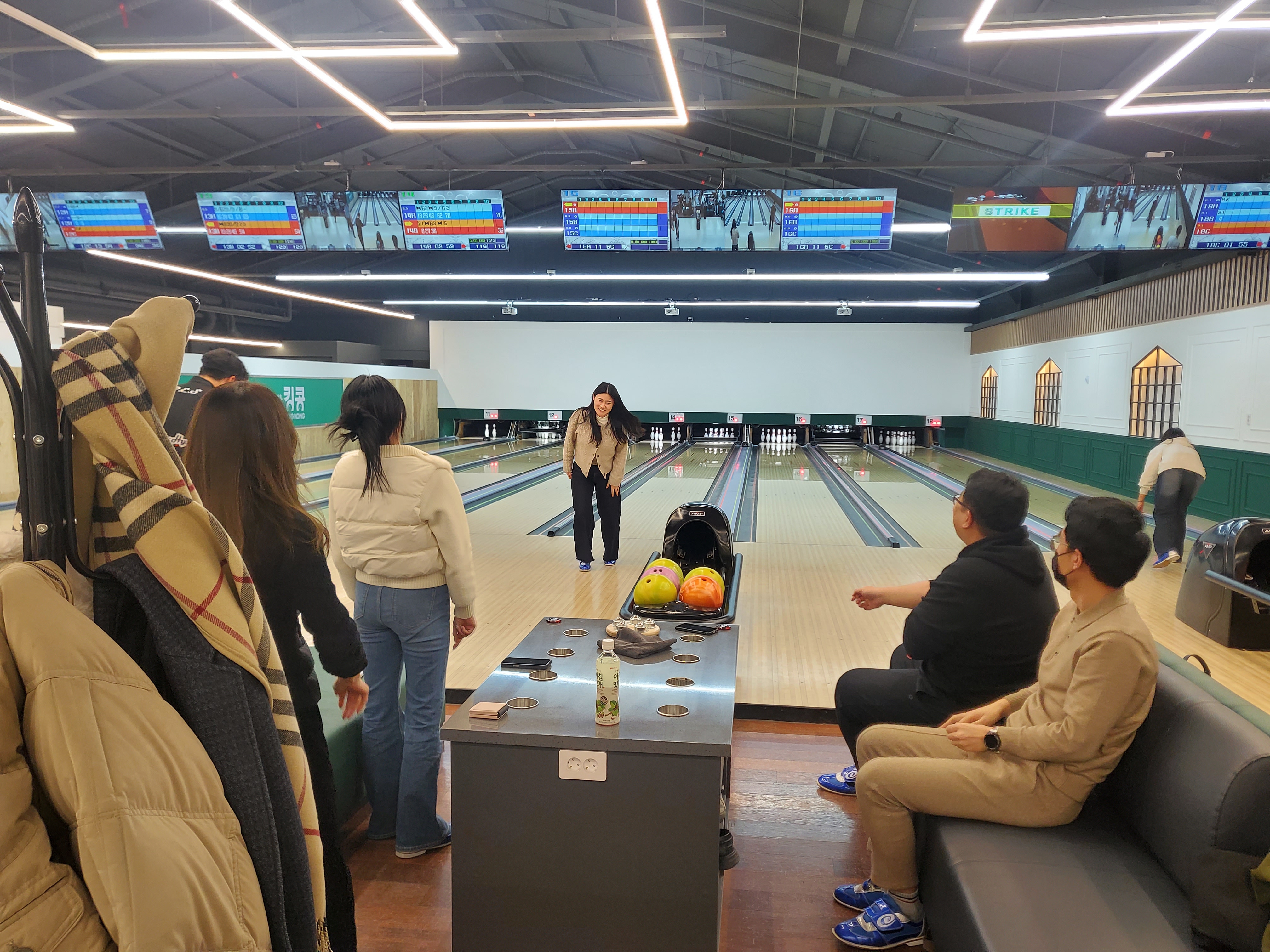 회식 후 볼링